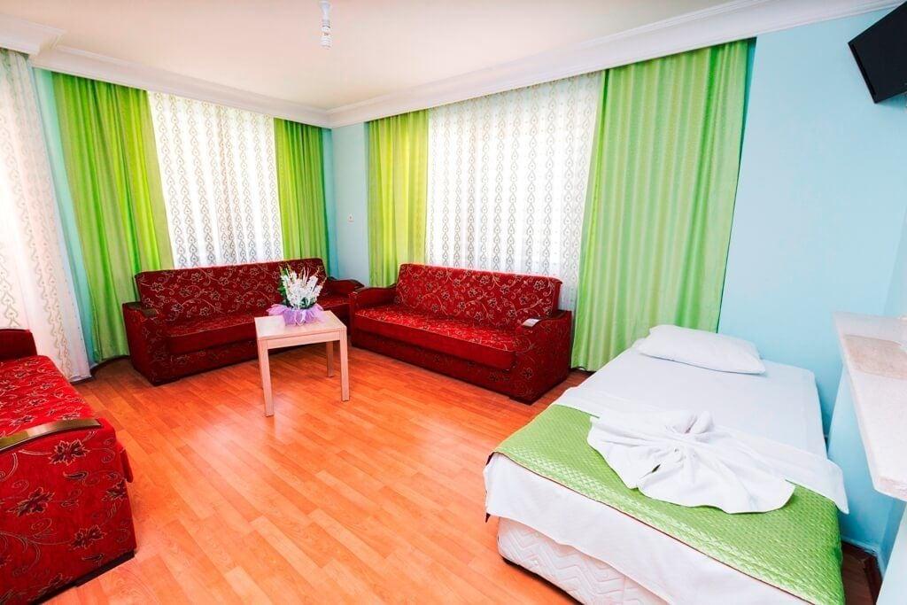 Nehir Hotell