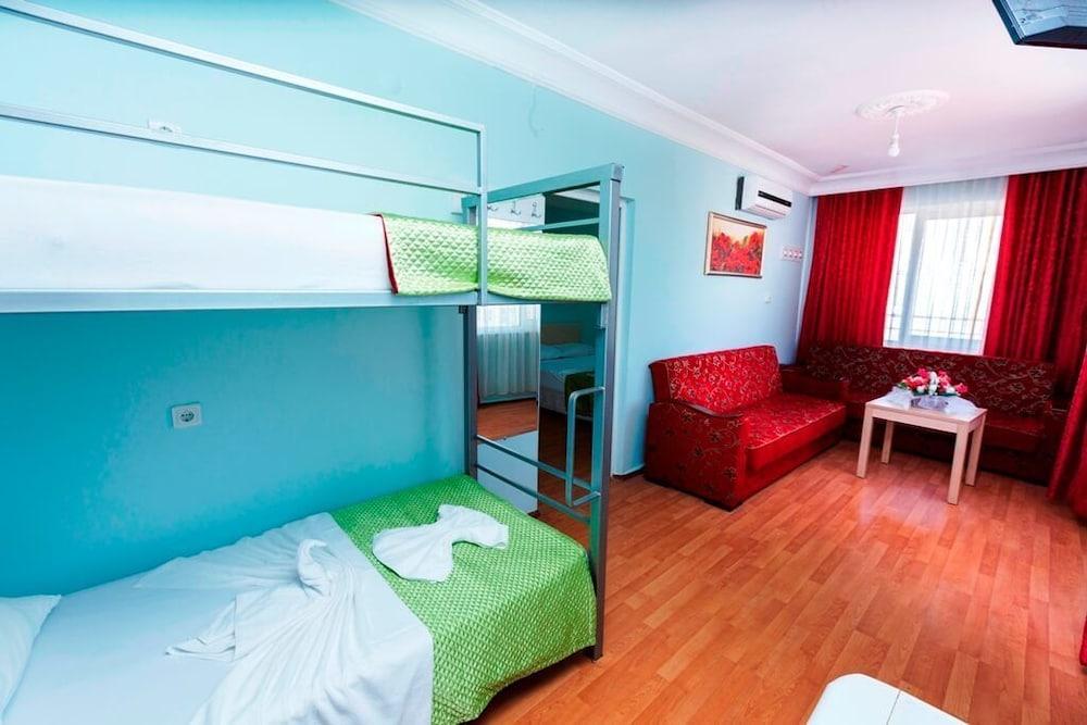 Nehir Hotell 3*
