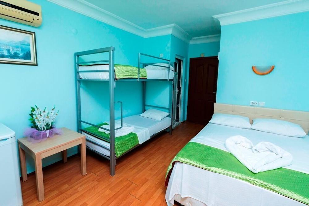 Nehir Hotell 3*